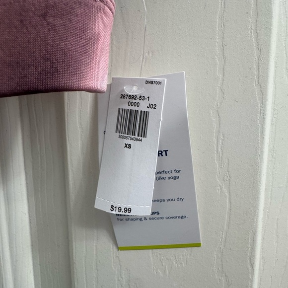 Old Navy Pink and Purple Activewear set- shorts/leggings small and bra XS - Picture 13 of 16